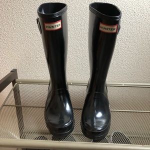 Hunter black rain boots